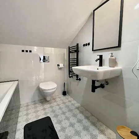 Za Ratuszem - Z Balkonem Radom