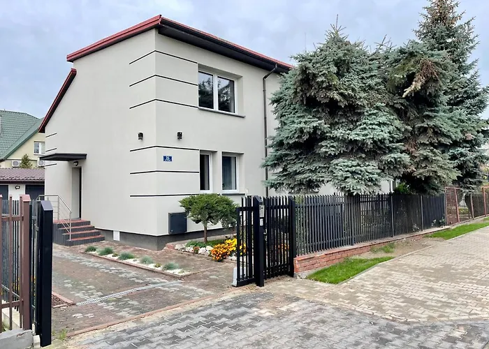 Za Ratuszem - Z Balkonem * Radom